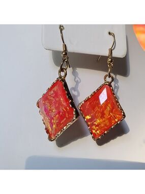 Fashion Diamond Shaped Flame Resin Earrings